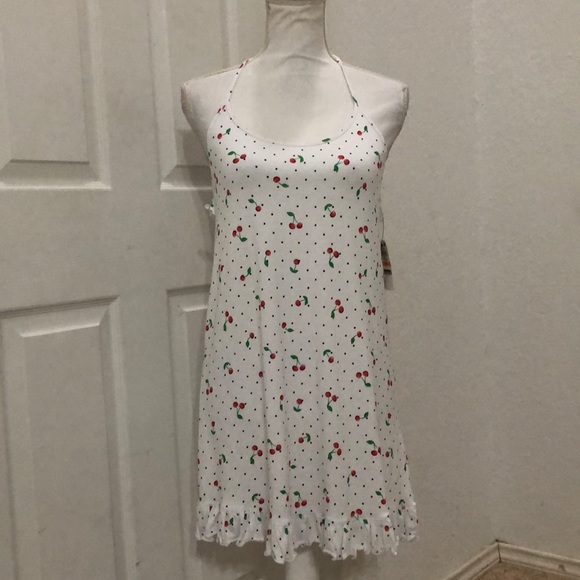 Jenni Ruffle-Hem Chemise Nightgown - Picture 3 of 8